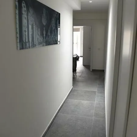 8 Apartment