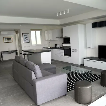 8 Apartment *